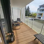 Apartment Kwiatano Plazowa -sauna, Jacuzzi ,klima ,parking, 100m Do Morza *