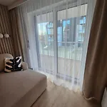Apartment Kwiatano Plazowa -sauna, Jacuzzi ,klima ,parking, 100m Do Morza Grzybowo (West Pomeranian)