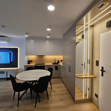 Kwiatano Plazowa -sauna, Jacuzzi ,klima ,parking, 100m Do Morza