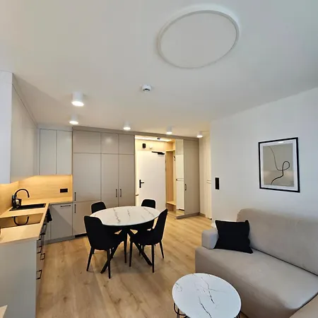 Apartment Kwiatano Plazowa -sauna, Jacuzzi ,klima ,parking, 100m Do Morza Grzybowo (West Pomeranian)