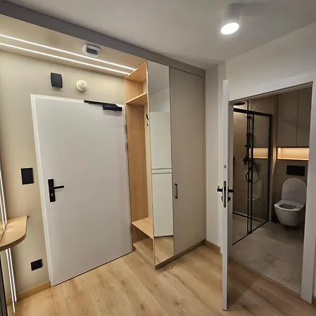 Kwiatano Plazowa -sauna, Jacuzzi ,klima ,parking, 100m Do Morza Apartment