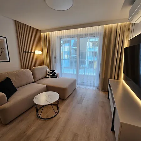 Kwiatano Plazowa -sauna, Jacuzzi ,klima ,parking, 100m Do Morza Grzybowo (West Pomeranian)