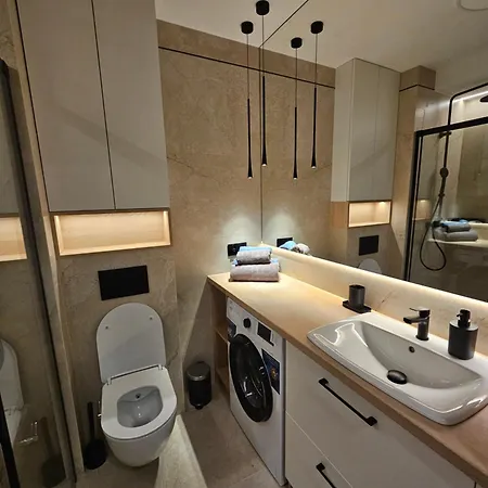 Kwiatano Plazowa -sauna, Jacuzzi ,klima ,parking, 100m Do Morza Apartment Grzybowo (West Pomeranian)