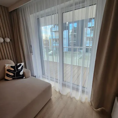 Apartment Kwiatano Plazowa -sauna, Jacuzzi ,klima ,parking, 100m Do Morza Grzybowo (West Pomeranian)