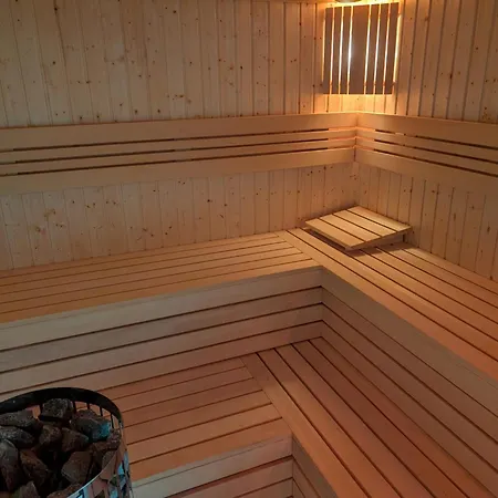 Kwiatano Plazowa -sauna, Jacuzzi ,klima ,parking, 100m Do Morza Apartment