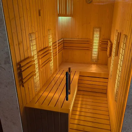 Kwiatano Plazowa -sauna, Jacuzzi ,klima ,parking, 100m Do Morza Apartment