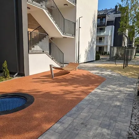 Kwiatano Plazowa -sauna, Jacuzzi ,klima ,parking, 100m Do Morza Apartment Grzybowo (West Pomeranian)